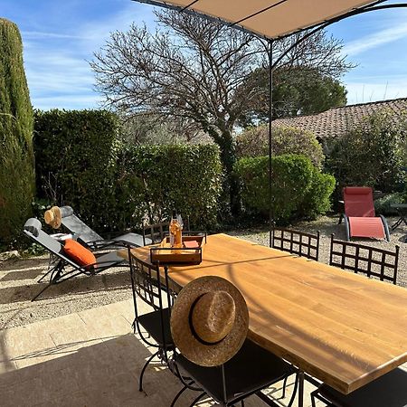 Lou Karo - Piscine Partagee - Parking Prive Villa Gordes Exterior foto
