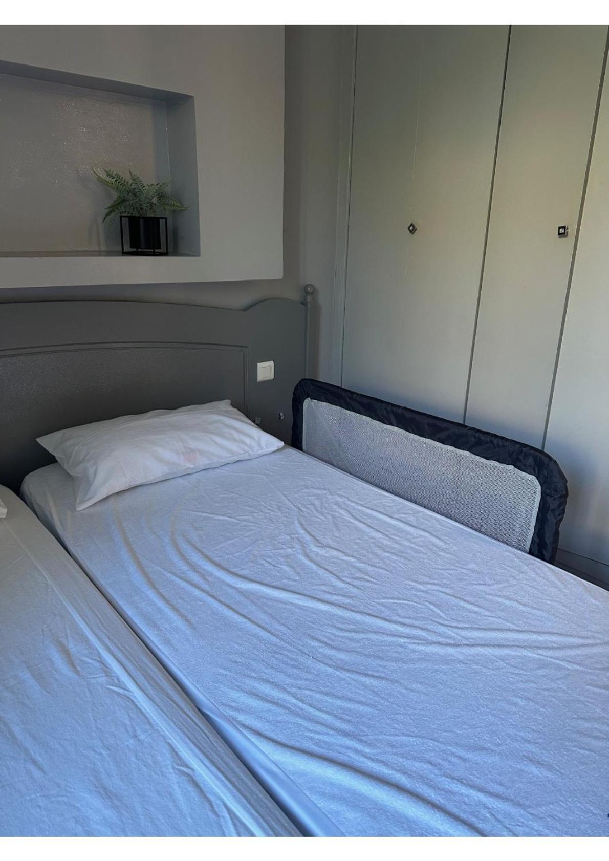 Lou Karo - Piscine Partagee - Parking Prive Villa Gordes Exterior foto